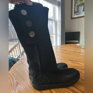 UGG Black Knit Button Boots (shoe9)